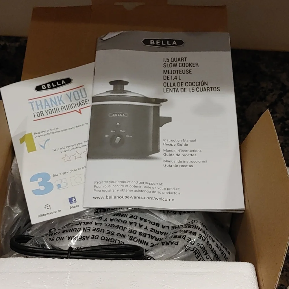 Bella slow cooker, Cheese Warmer 1.5 Quart, New